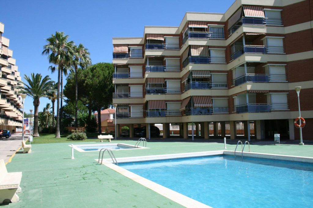 Rentalmar Sol De Espana Apts กัมบริลส์ ภายนอก รูปภาพ